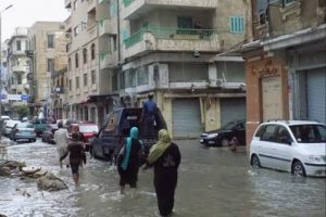 سقوط أول ضحية للأمطار و الطقس السئ فى الإسكندرية