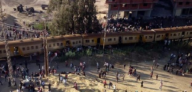 بالفيديو .. اللقطات الأولى لحادث قطار كفر الشيخ وإصابة 25 شخصا